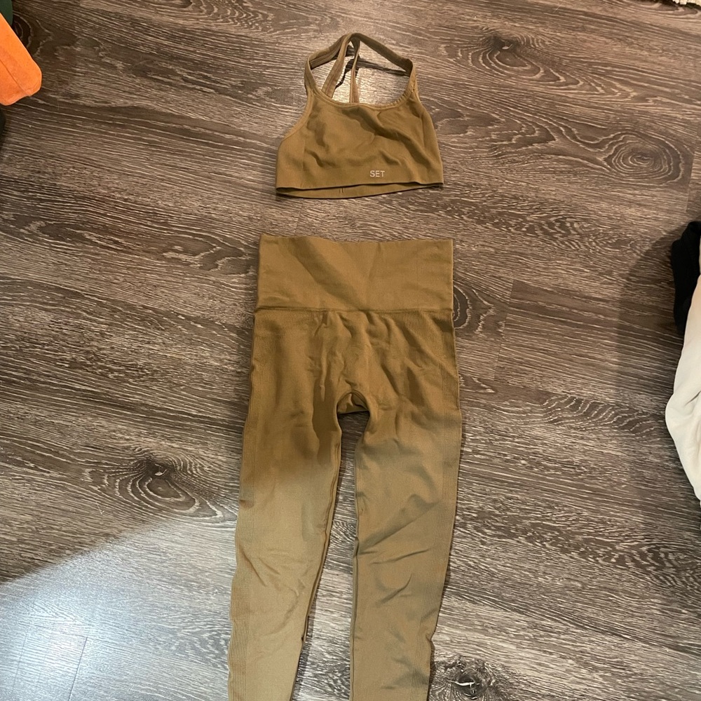 Set Active Brown Set - Picture 2 of 2